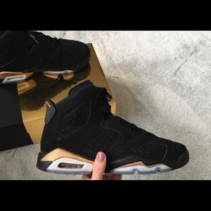 Air Jordan Retro 6 DMP. Grade school 4.5